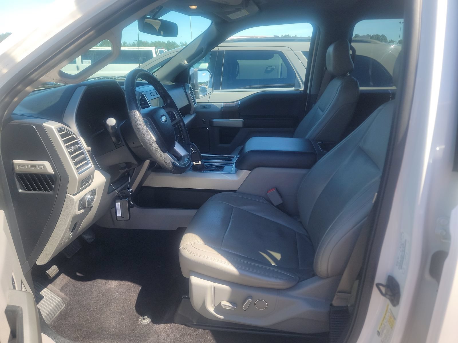 Used 2016 Ford F150 Lariat AWD/4WD image 5