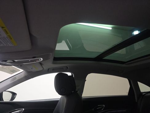 Used 2022 Audi e-tron Premium Plus w/ Premium Plus Package image 13