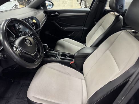 Used 2019 Volkswagen Jetta R-Line w/ R-Line Cold Weather Package image 35