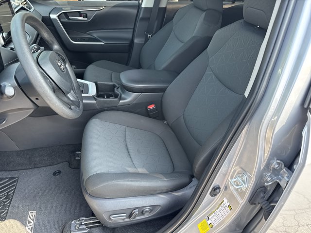 Used 2024 Toyota RAV4 XLE FWD image 10