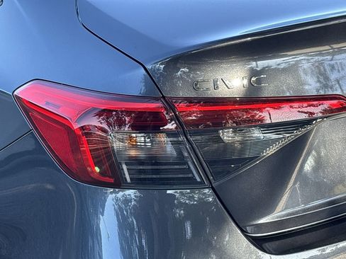 Used 2023 Honda Civic Sport image 27