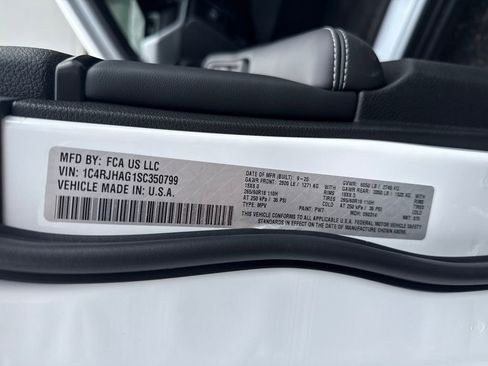 New 2025 Jeep Grand Cherokee Laredo X w/ Trailer Tow Package image 25