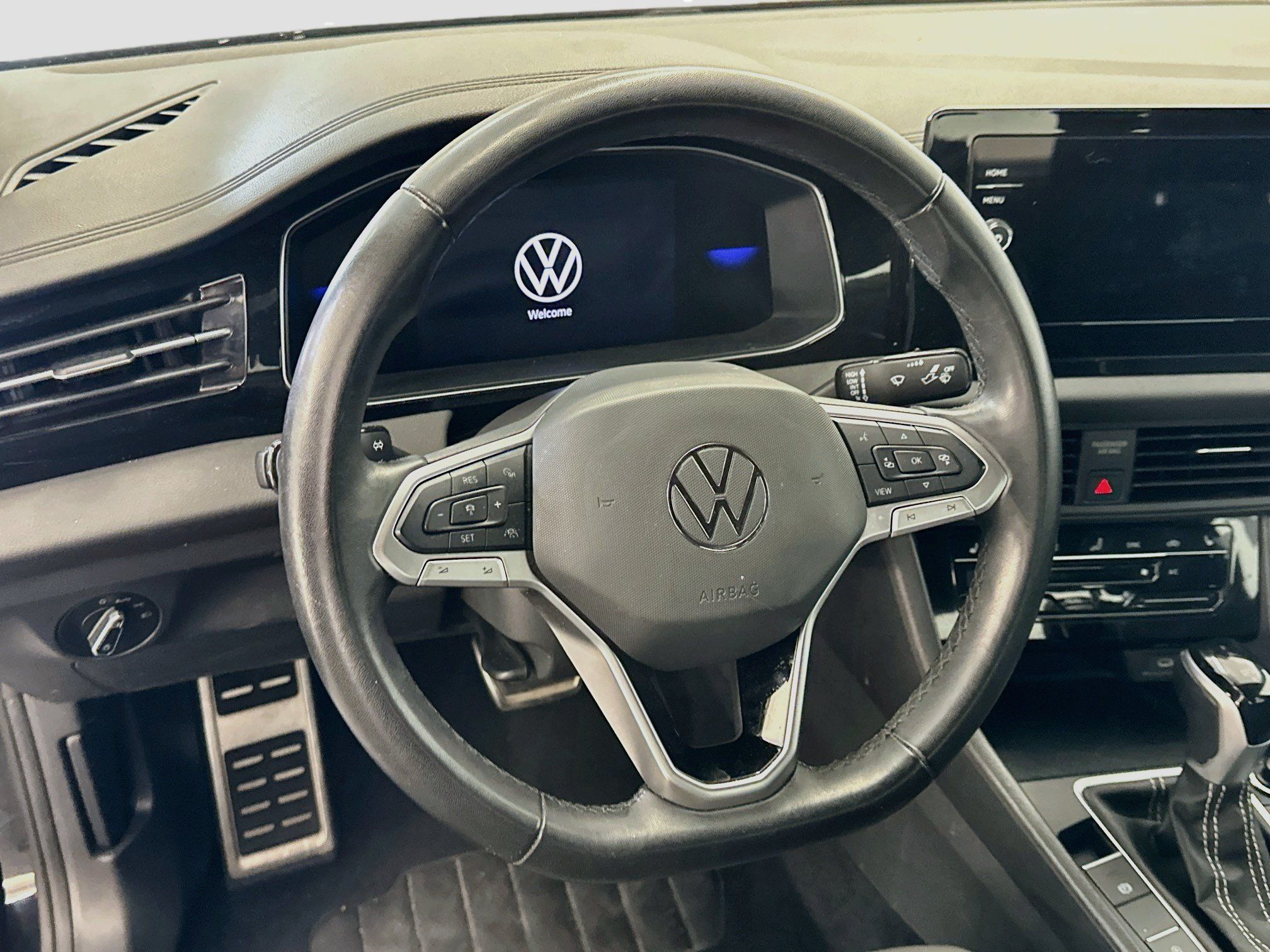 Used 2025 Volkswagen Jetta Sport FWD image 18