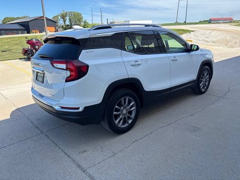 Used 2023 GMC Terrain SLT w/ Tech Package AWD/4WD image 6