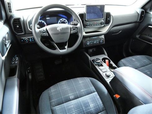 Certified 2024 Ford Bronco Sport Heritage w/ Heritage Convenience Package image 4