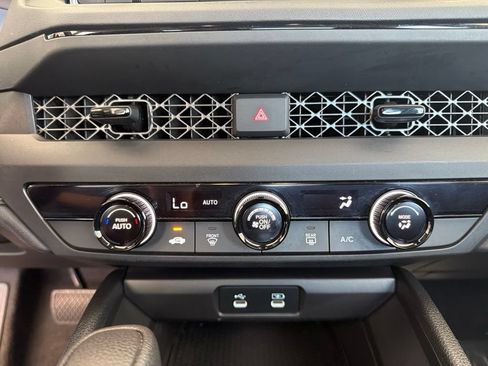 Used 2025 Honda Accord LX image 19