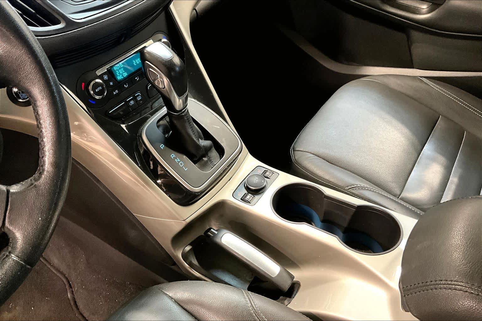 Used 2016 Ford C-MAX Energi SEL FWD image 16