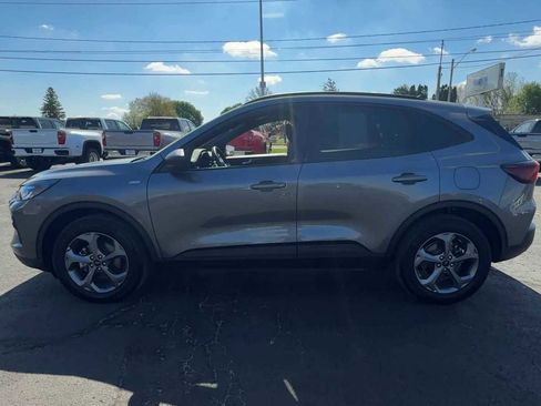 Used 2025 Ford Escape ST-Line AWD/4WD image 5