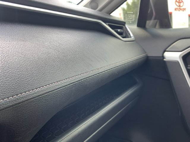 Used 2021 Toyota RAV4 XLE Premium FWD image 10