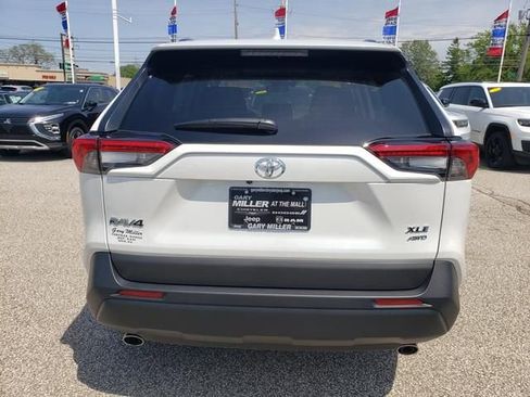 Used 2025 Toyota RAV4 XLE Premium AWD/4WD image 4