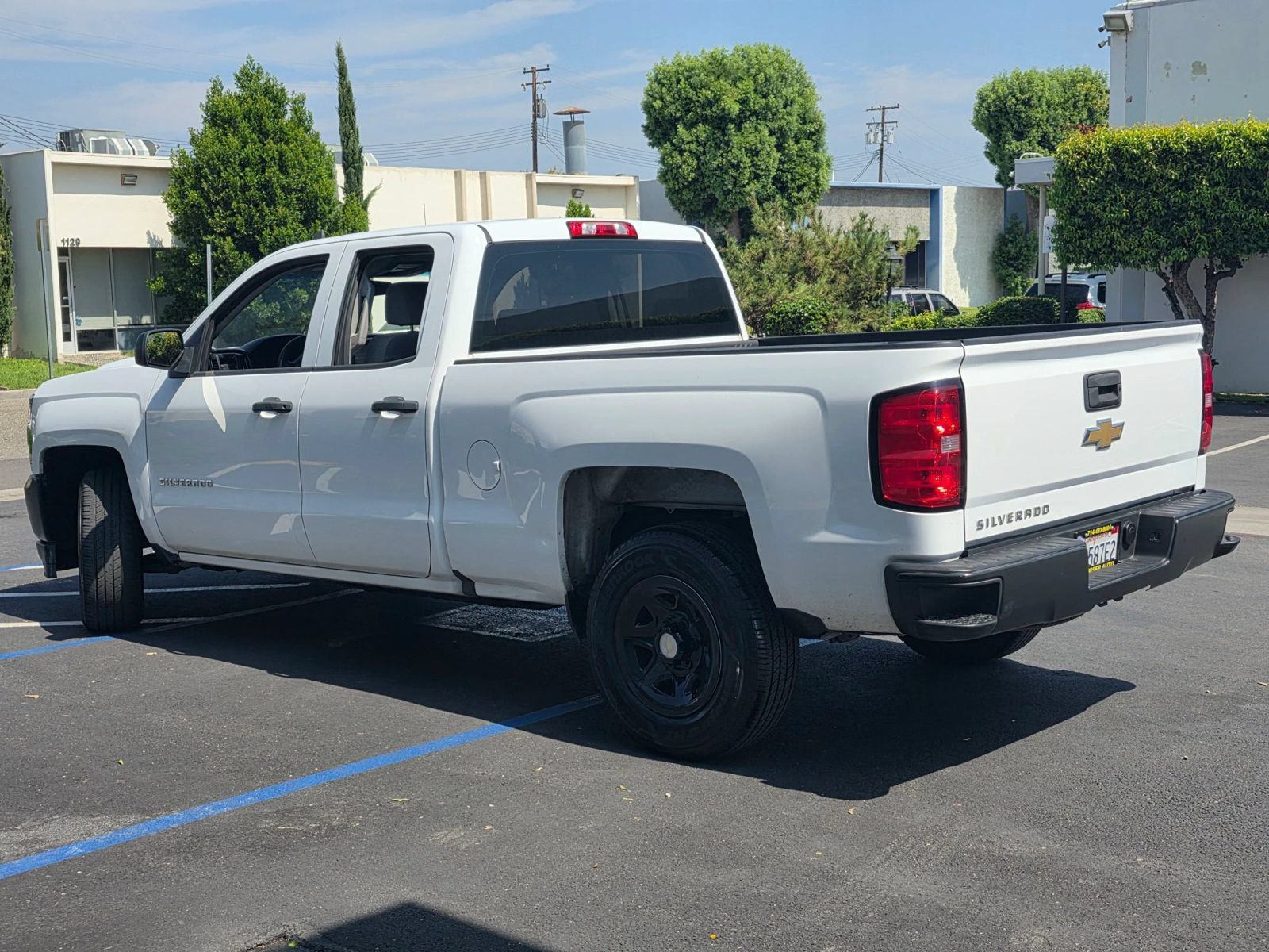 Used 2017 Chevrolet Silverado 1500 W/T RWD image 10