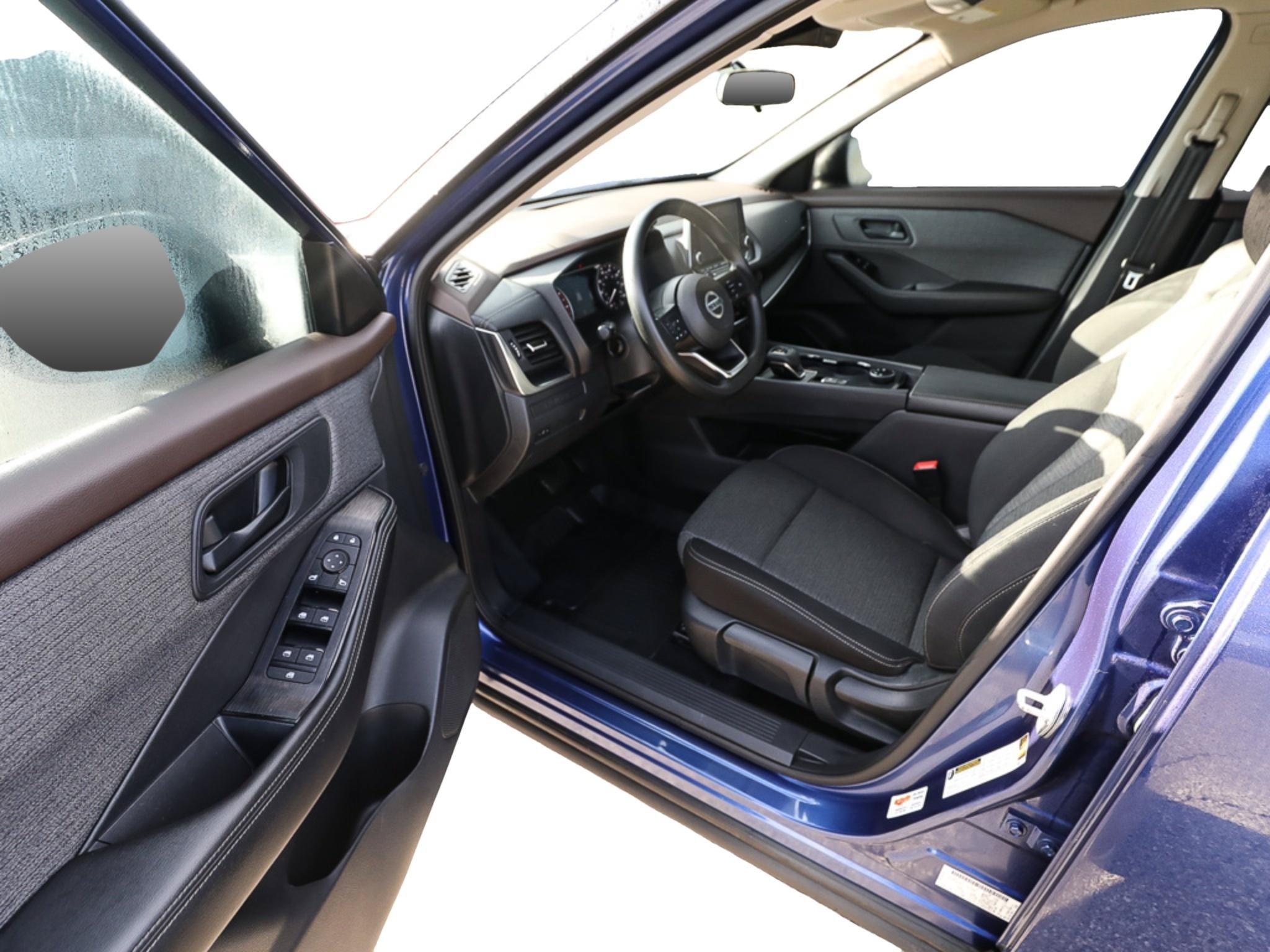 Used 2021 Nissan Rogue S AWD/4WD image 11