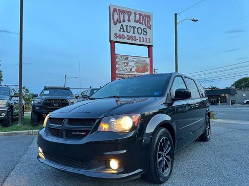 Used 2016 Dodge Grand Caravan R/T FWD image 9