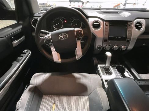 Used 2016 Toyota Tundra SR5 w/ SR5 Upgrade Package image 5