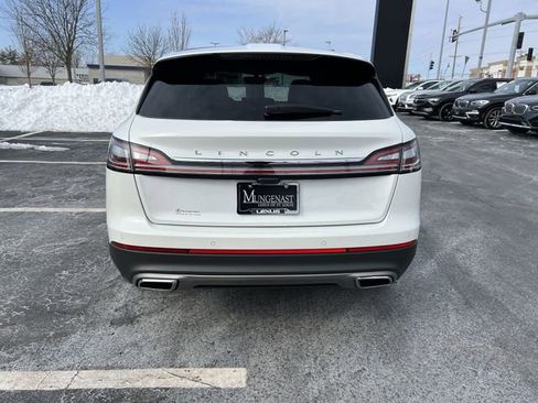 Used 2022 Lincoln Nautilus Reserve w/ Equipment Group 201A image 4