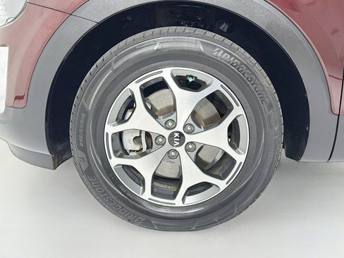 Used 2020 Kia Telluride EX image 34