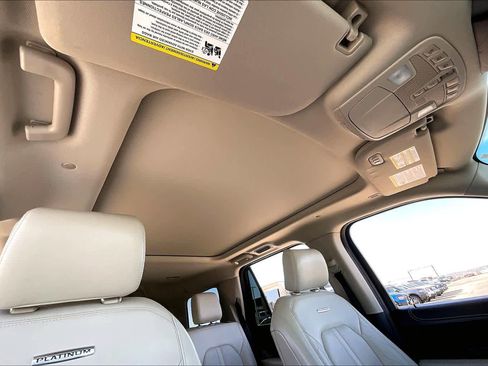 Used 2021 Ford Expedition Platinum image 14