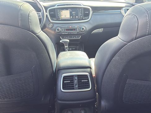 Used 2020 Kia Sorento SX FWD image 26
