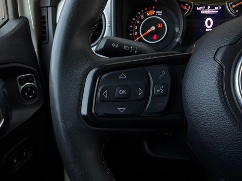 Used 2025 Jeep Wrangler Unlimited Sport AWD/4WD image 32