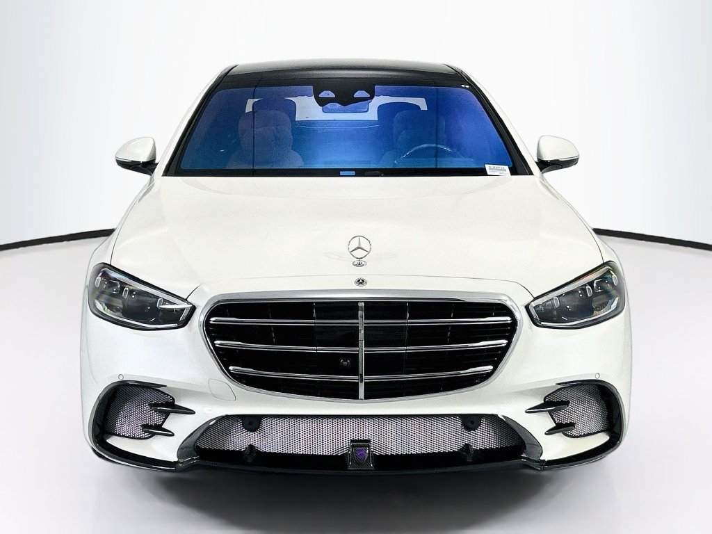 Used 2022 Mercedes-Benz S 580 4MATIC Sedan image 2