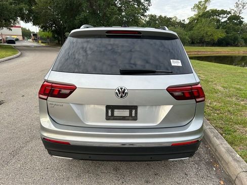 Used 2020 Volkswagen Tiguan SEL FWD image 5