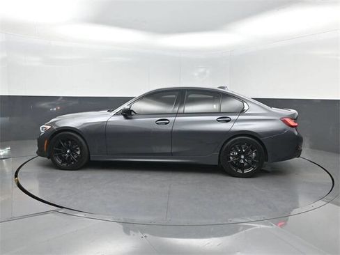 Used 2019 BMW 330i Sedan w/ Convenience Package image 2