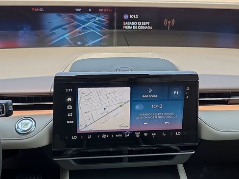 Certified 2025 Lincoln Nautilus Reserve AWD/4WD image 22