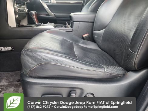 Used 2017 Lexus GX 460 Luxury w/ Preferred Accessory Package image 20