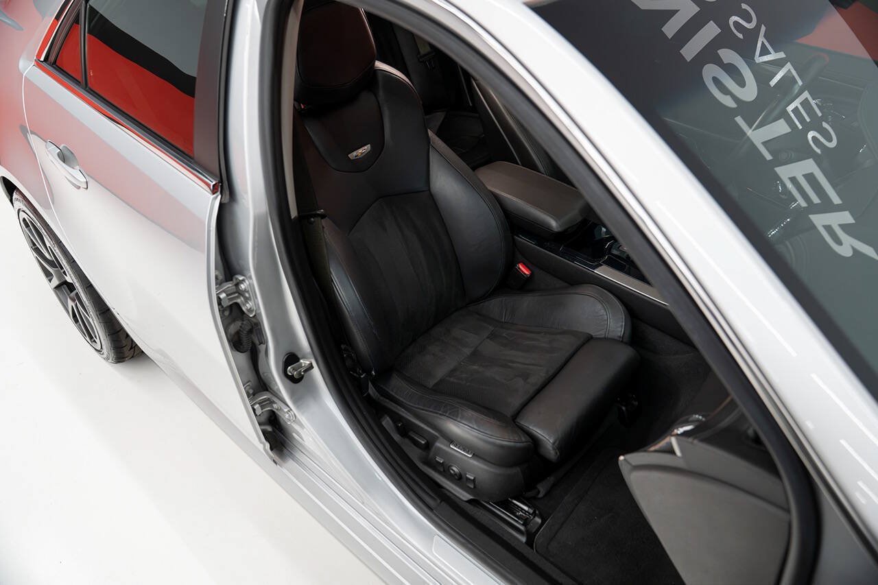 Used 2010 Cadillac CTS V RWD image 70