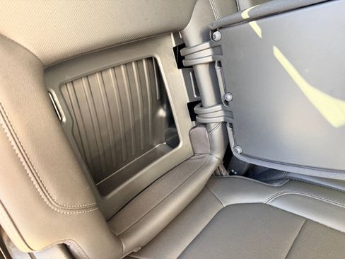 Used 2022 GMC Sierra 2500 SLT w/ Gooseneck/5TH Wheel Package image 20