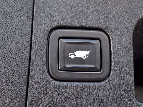 Used 2021 Cadillac XT5 Luxury image 9