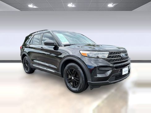 Used 2023 Ford Explorer XLT RWD image 6