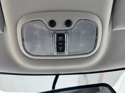 Used 2016 Jeep Patriot High Altitude image 34