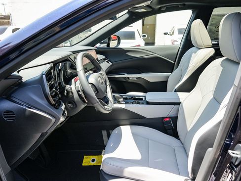 New 2026 Lexus RX 350h AWD/4WD image 17
