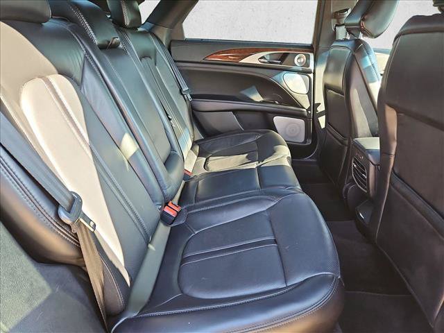 Used 2020 Lincoln MKZ Reserve w/ Luxury Package FWD image 20