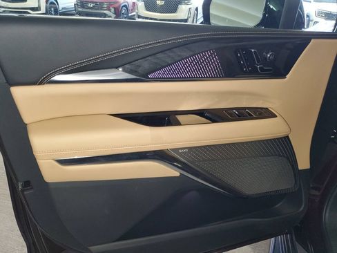 New 2026 Cadillac Escalade IQ Luxury 2 AWD/4WD image 15