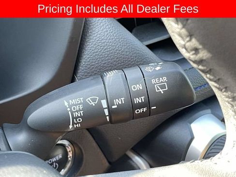 Used 2023 Toyota RAV4 XSE AWD/4WD image 32
