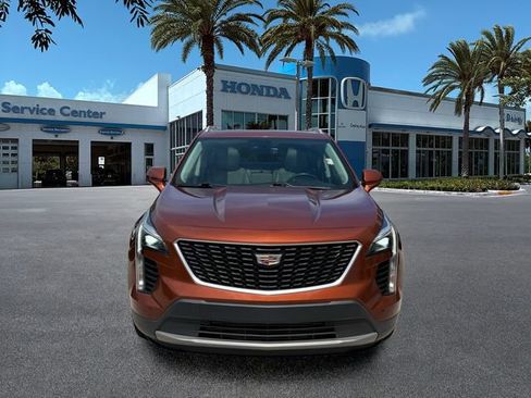 Used 2019 Cadillac XT4 Premium Luxury FWD image 3