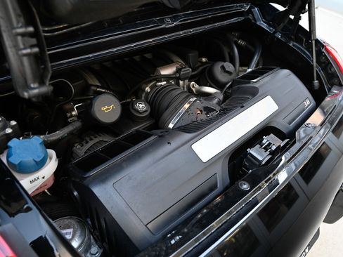 Used 2009 Porsche 911 Carrera S image 40