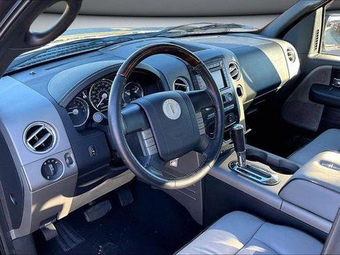 Used 2008 Lincoln Mark LT 4x4 image 18