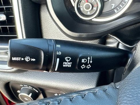 Used 2024 RAM 1500 Laramie image 38