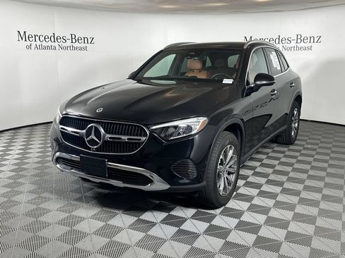 Certified 2023 Mercedes-Benz GLC 300 image 3
