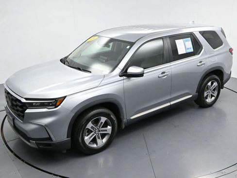Used 2024 Honda Pilot EX-L image 45