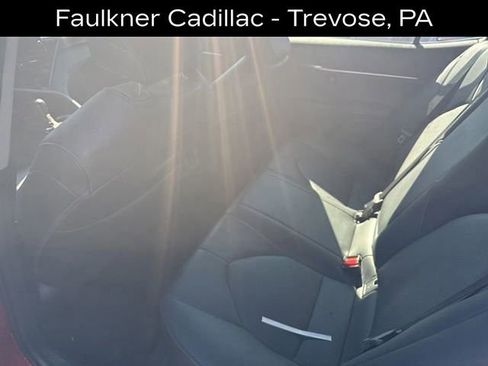 Used 2023 Toyota Camry XSE FWD image 9