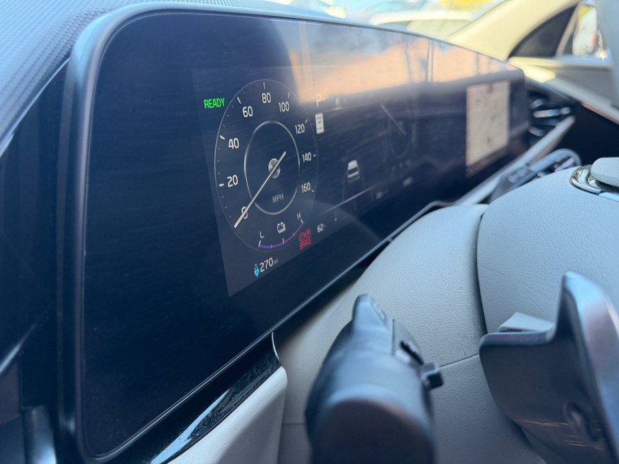 Used 2024 Kia Niro Wave FWD image 12