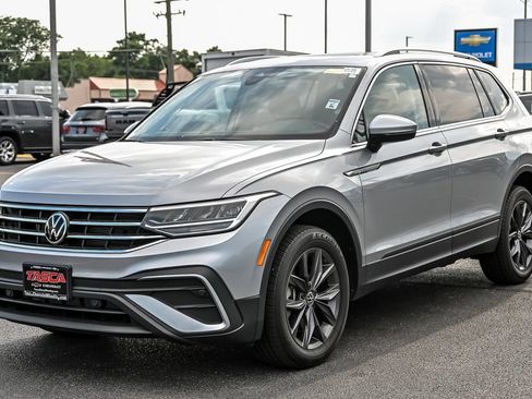 Used 2022 Volkswagen Tiguan SE AWD/4WD image 6