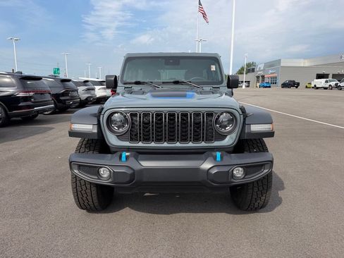 Used 2024 Jeep Wrangler Unlimited Rubicon 4xe AWD/4WD image 2