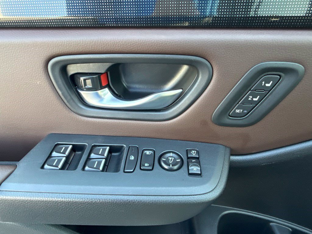Certified 2025 Honda Pilot Elite image 23