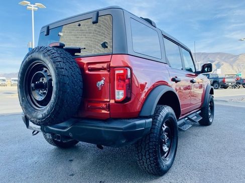 Used 2023 Ford Bronco Black Diamond image 5