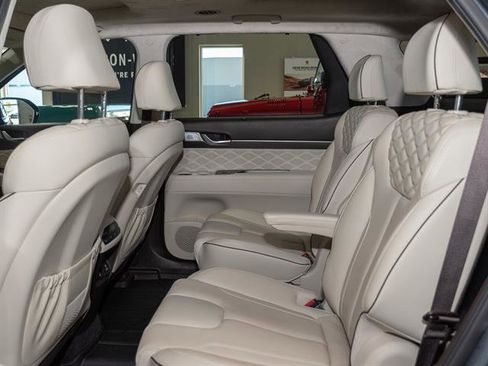 Used 2020 Hyundai Palisade Limited image 18